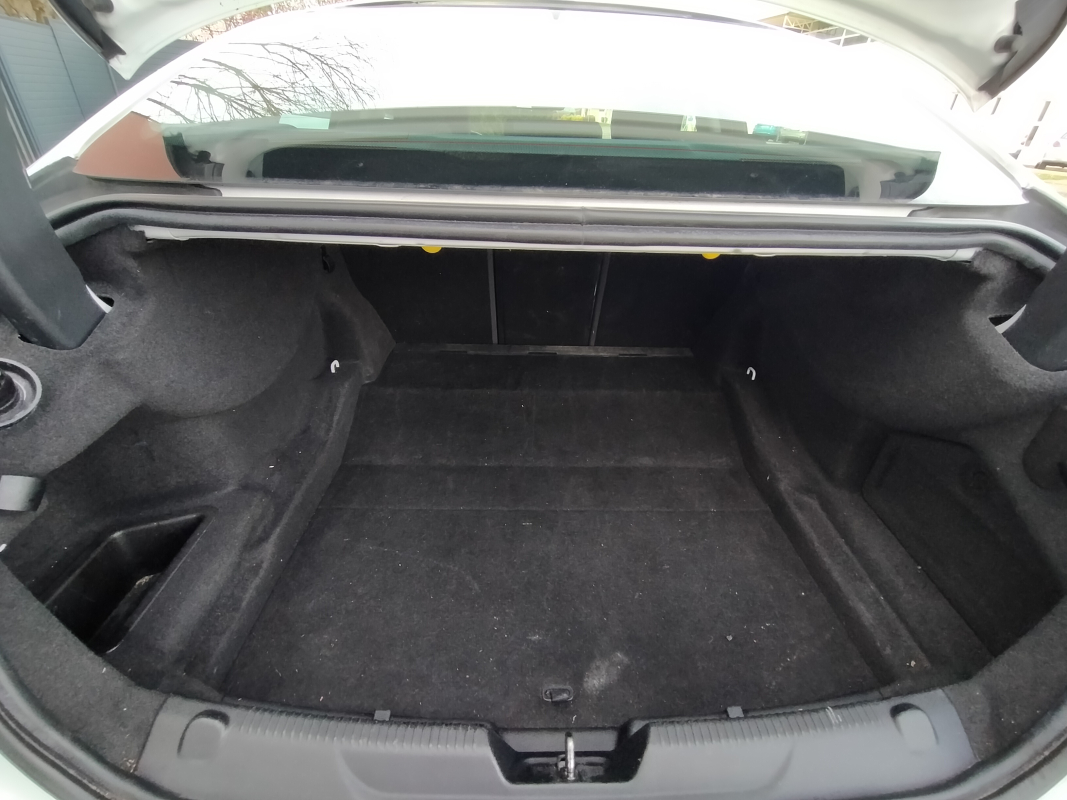 Jaguar XE — 28