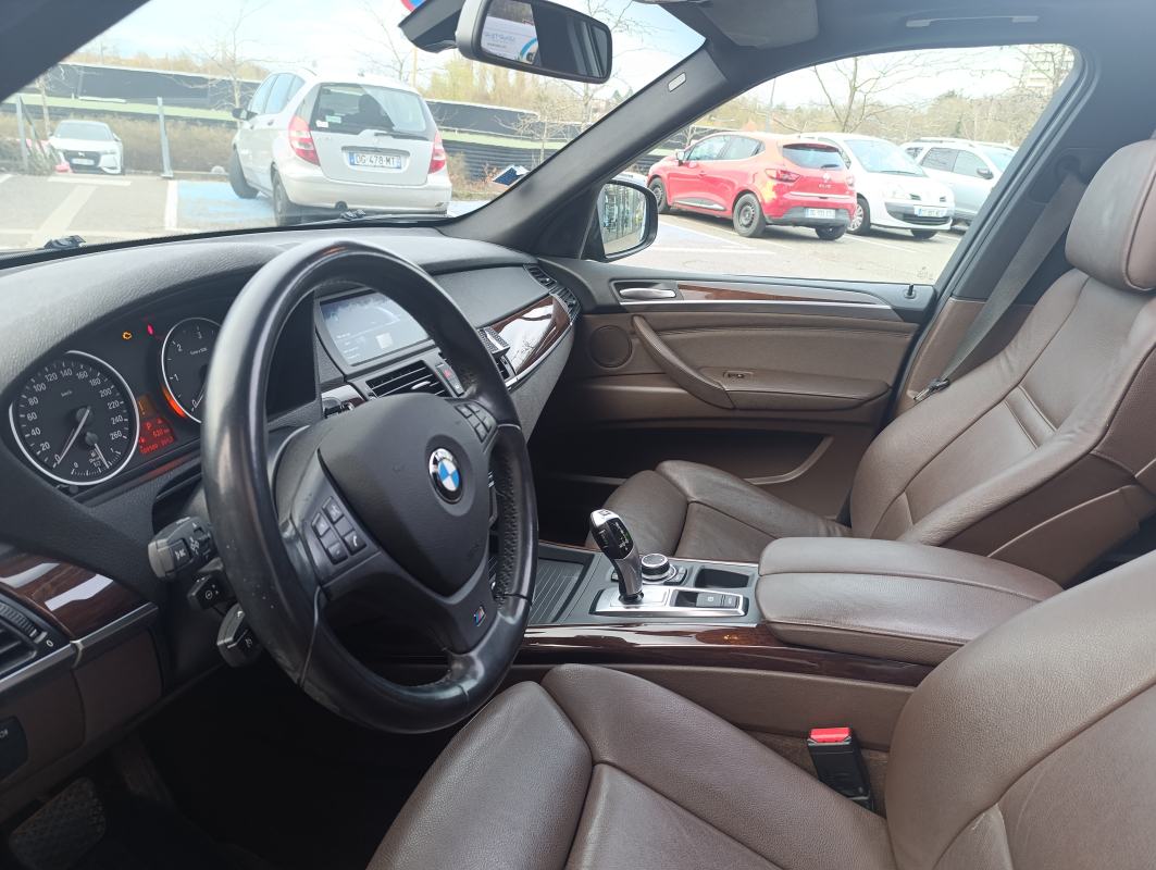 Bmw X5 — 30