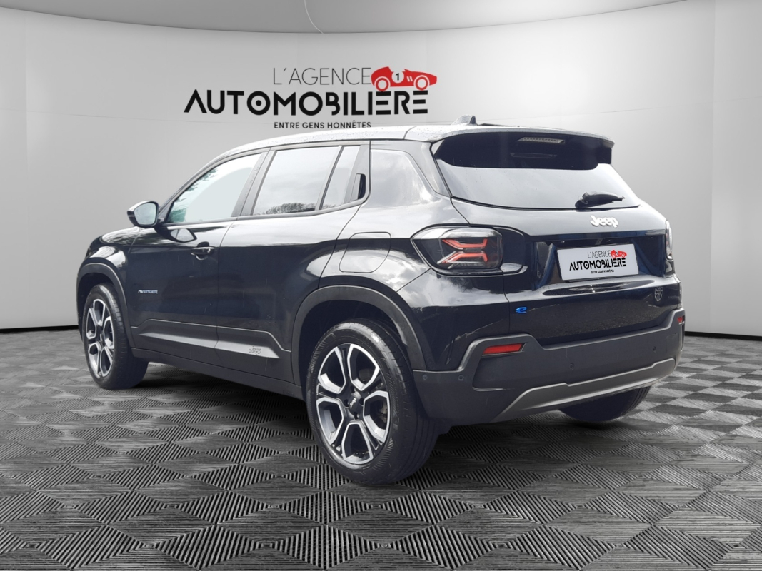 Jeep Avenger — 7