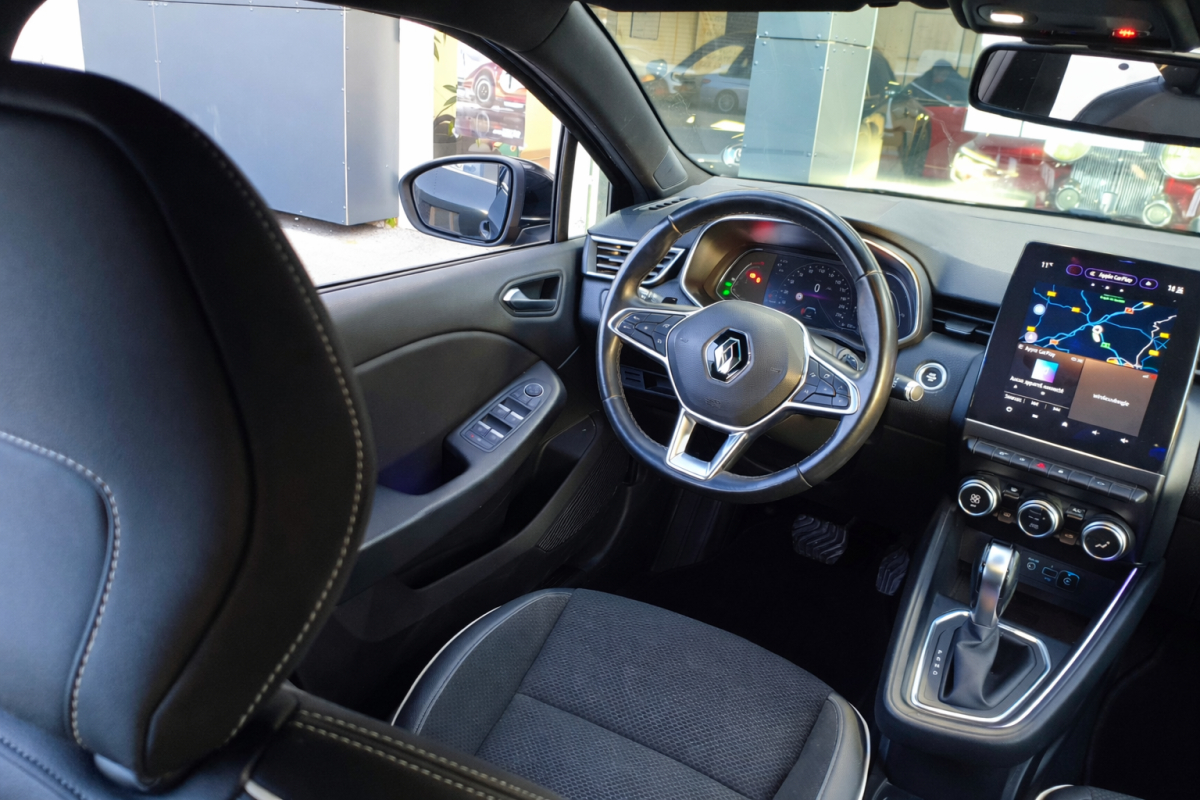 Renault Clio — 10