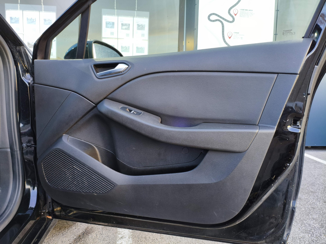 Renault Clio — 26