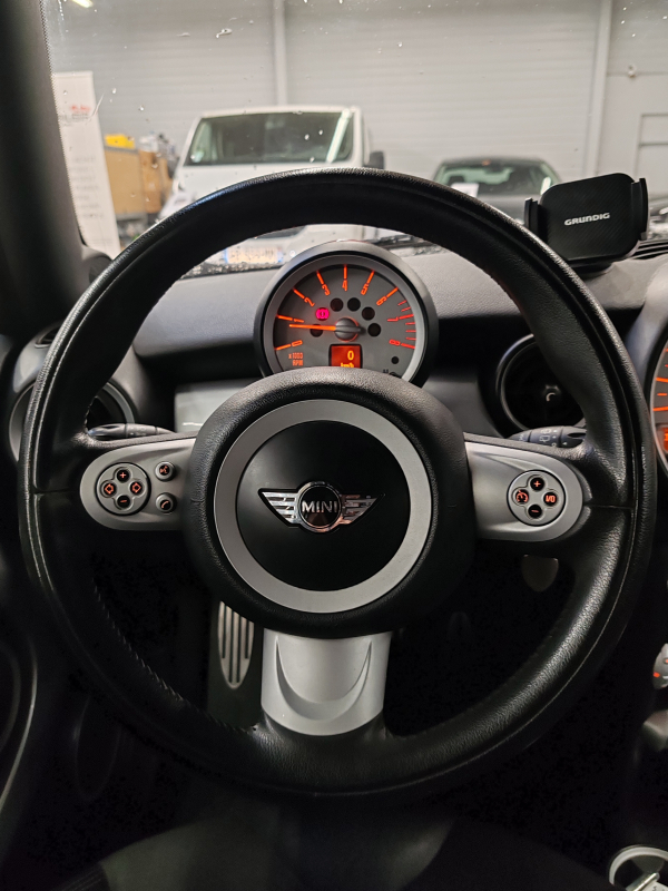 Mini Cooper — 16