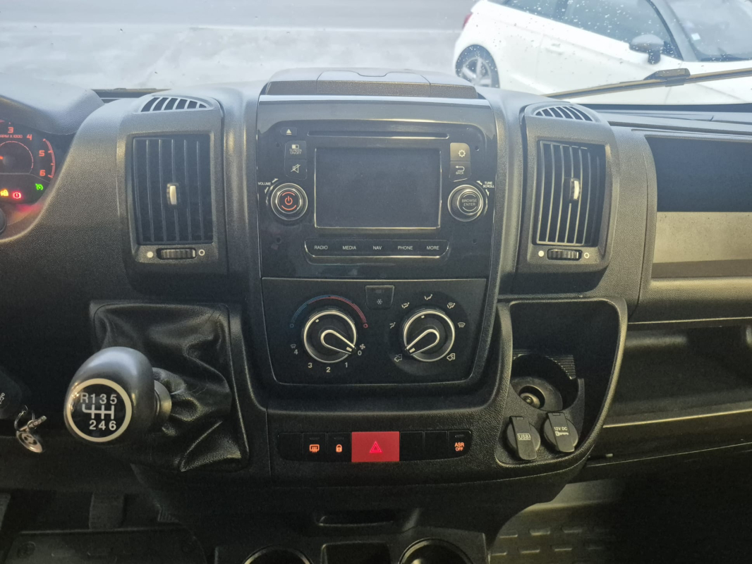 Peugeot Boxer — 19