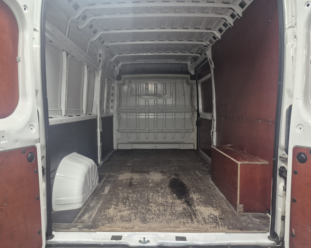 Peugeot Boxer — 21