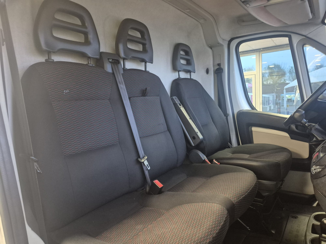 Peugeot Boxer — 13
