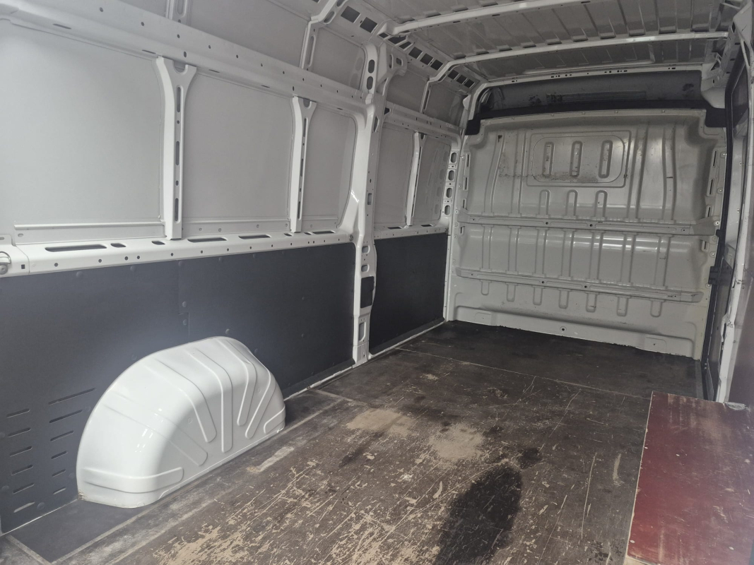 Peugeot Boxer — 23
