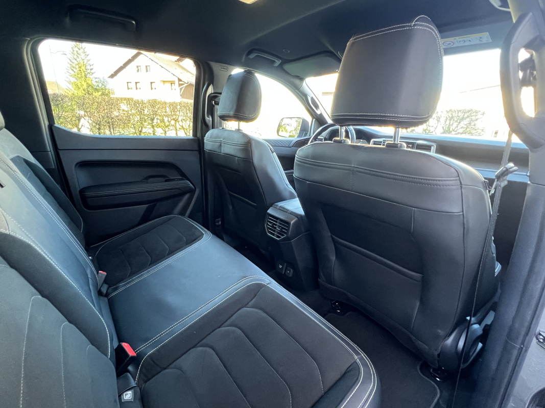 Volkswagen Amarok — 38