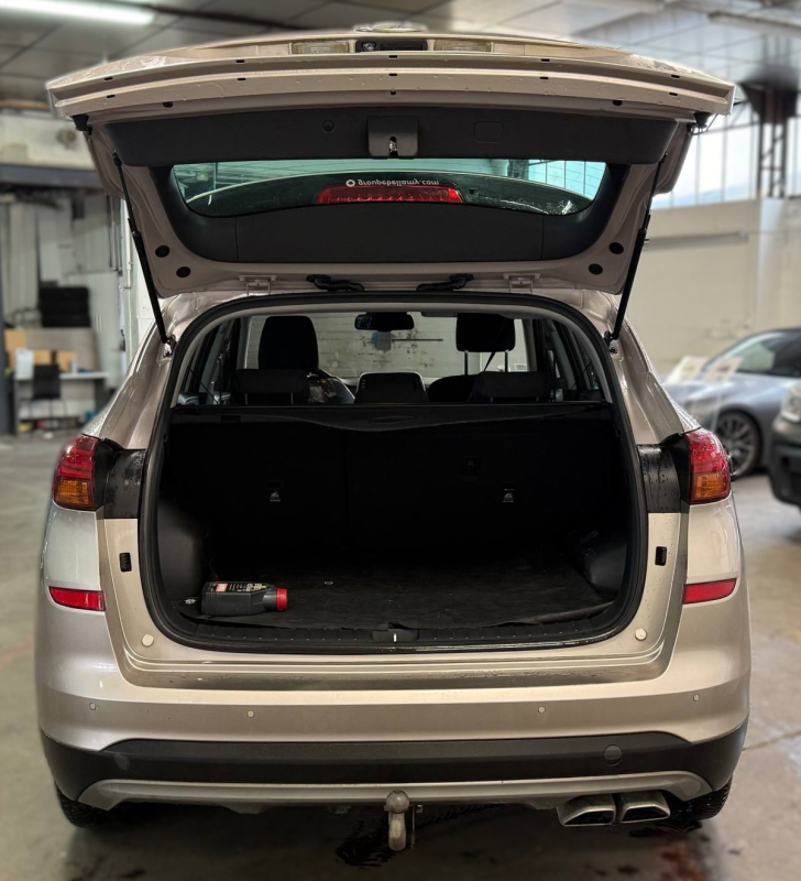 Hyundai Tucson — 28