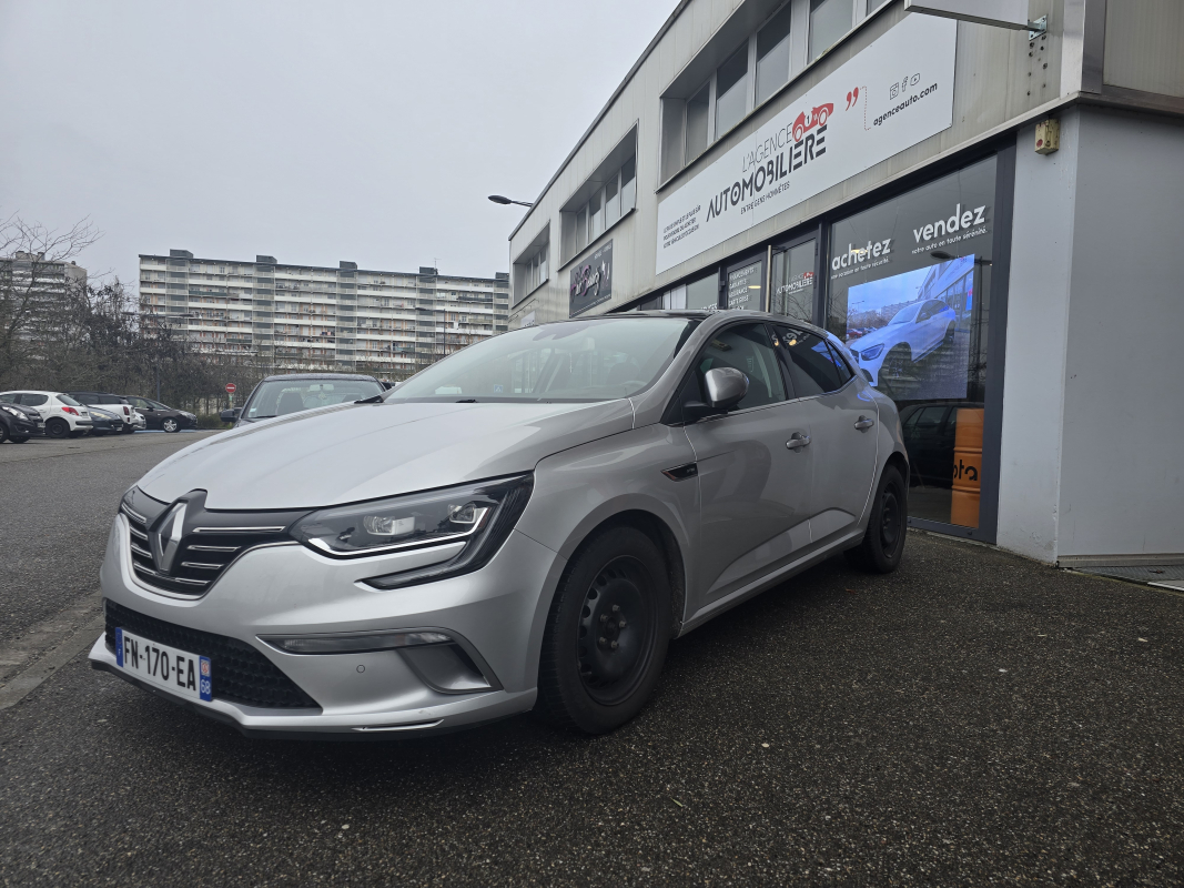 Renault Megane — 5