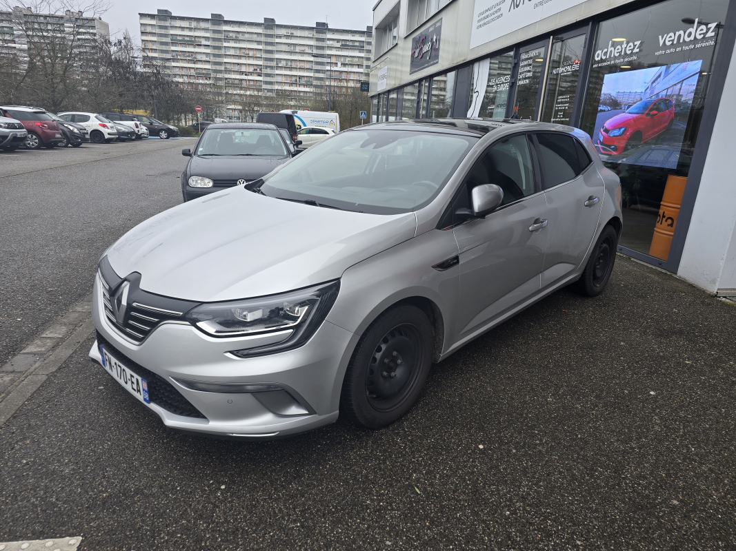 Renault Megane — 6