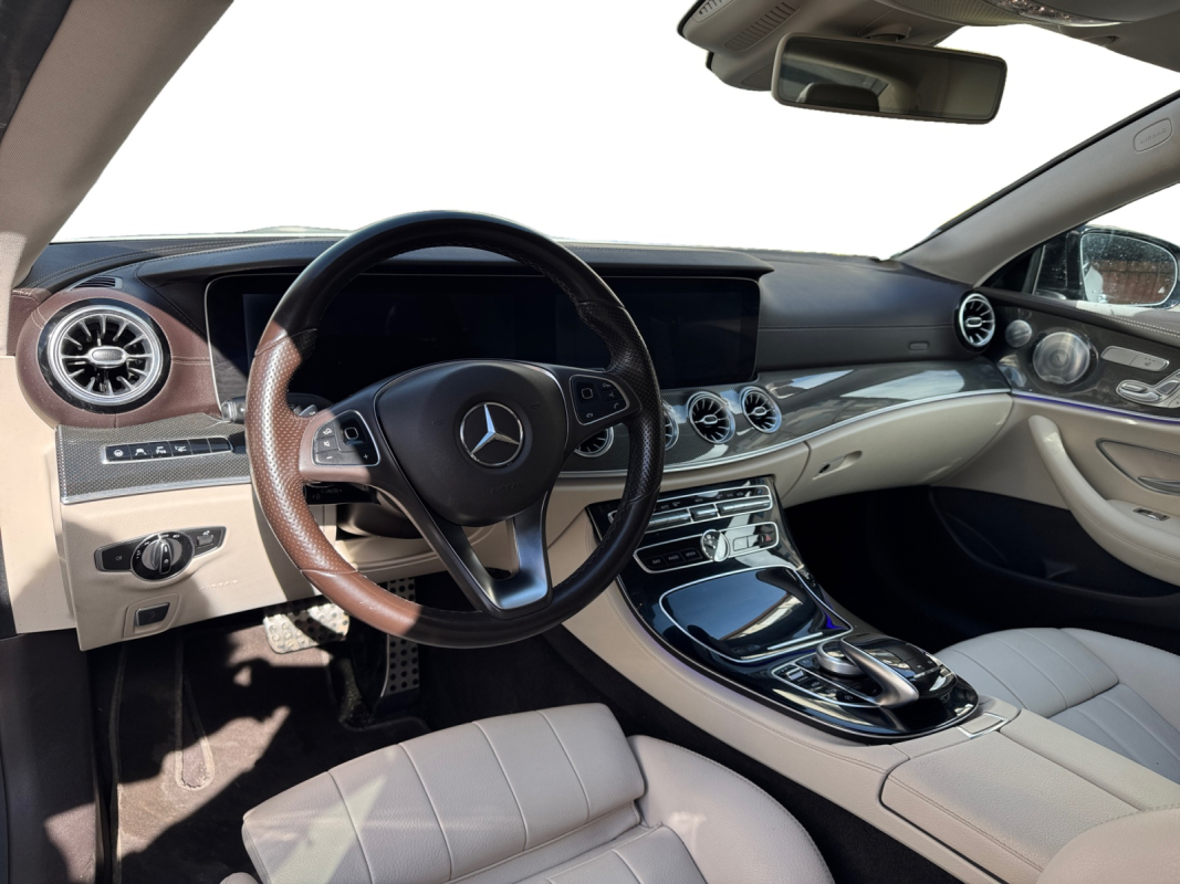 Mercedes Classe E Coupe — 12
