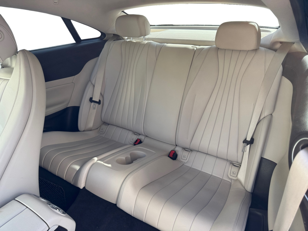 Mercedes Classe E Coupe — 15