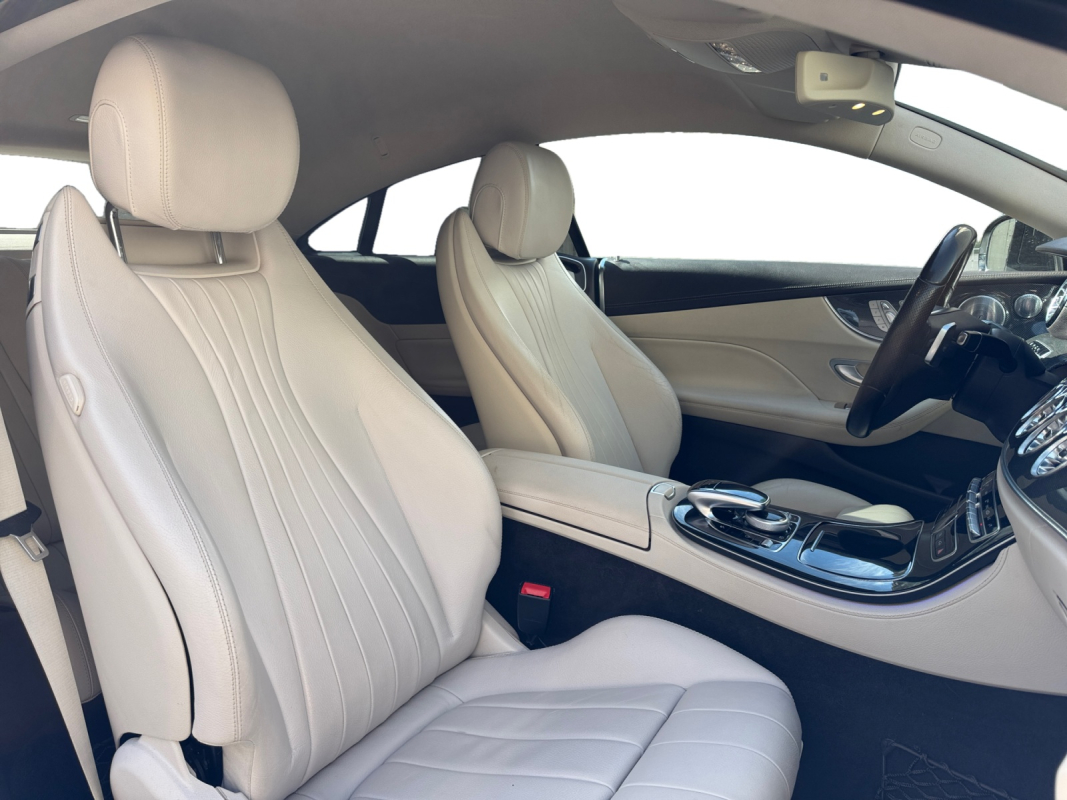 Mercedes Classe E Coupe — 16