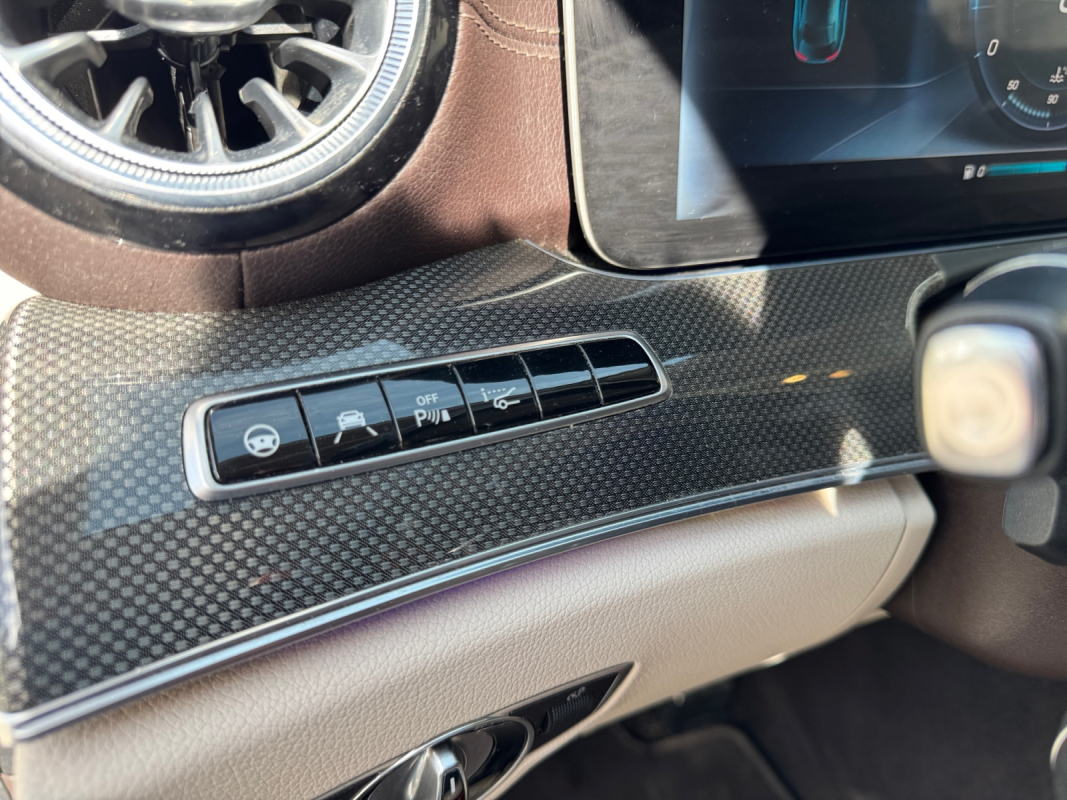 Mercedes Classe E Coupe — 21