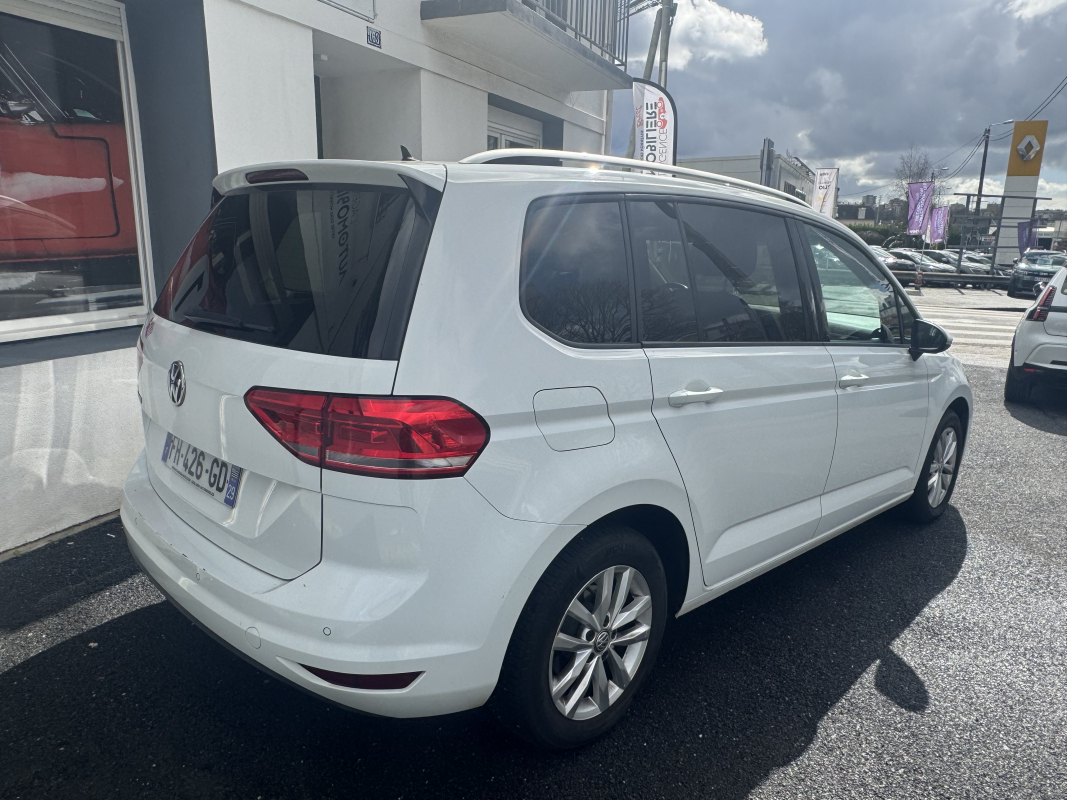 Volkswagen Touran — 5