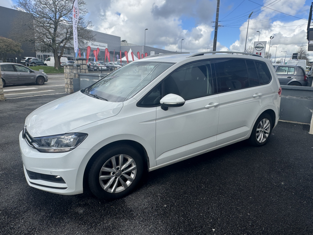 Volkswagen Touran — 8