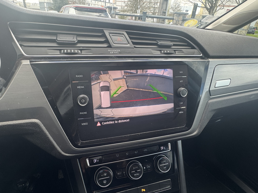 Volkswagen Touran — 15