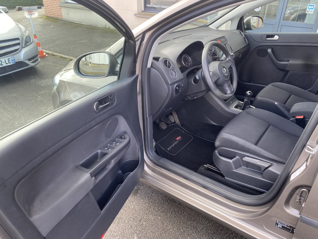 Volkswagen Golf Plus — 11