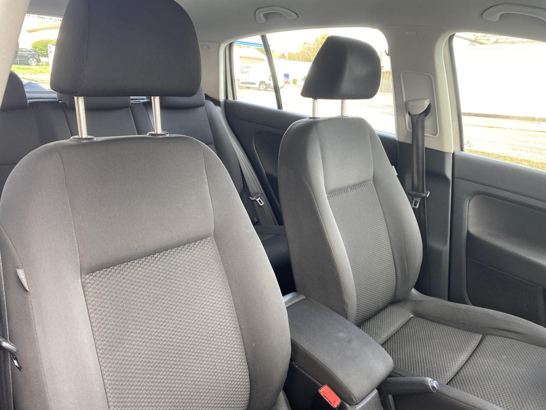 Volkswagen Golf Plus — 33