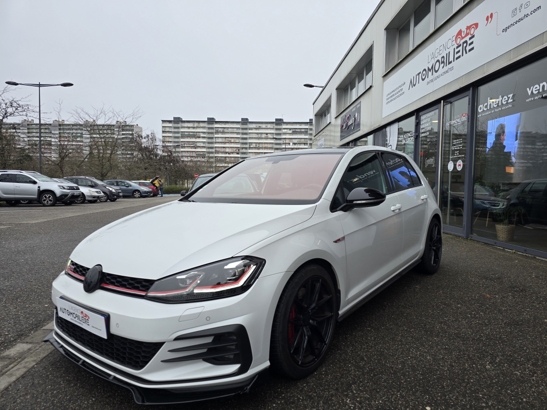 Volkswagen Golf — 6