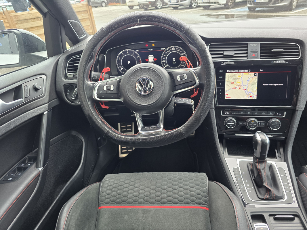 Volkswagen Golf — 17