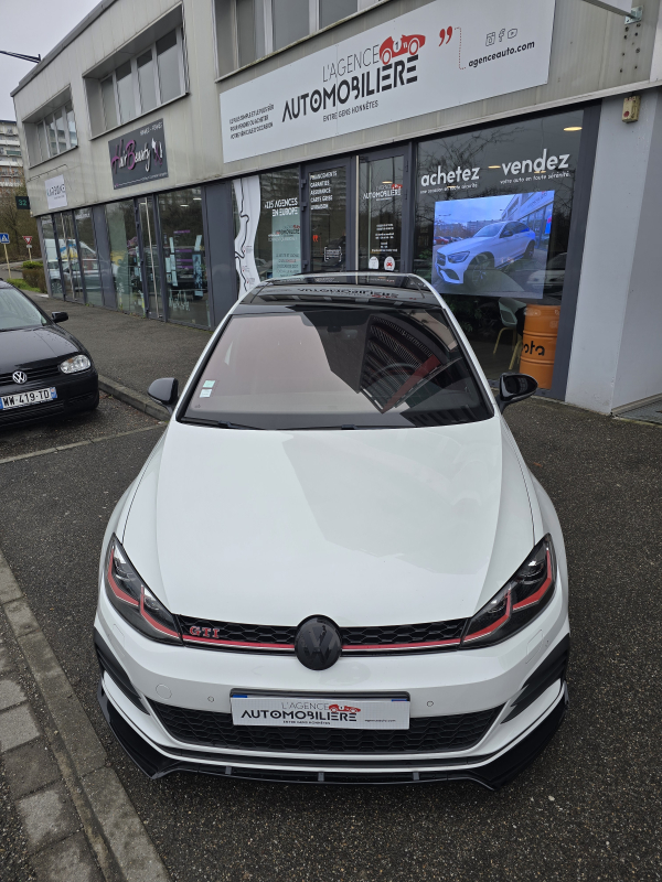 Volkswagen Golf — 30