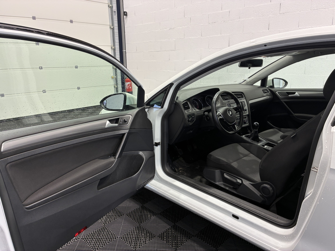 Volkswagen Golf — 8