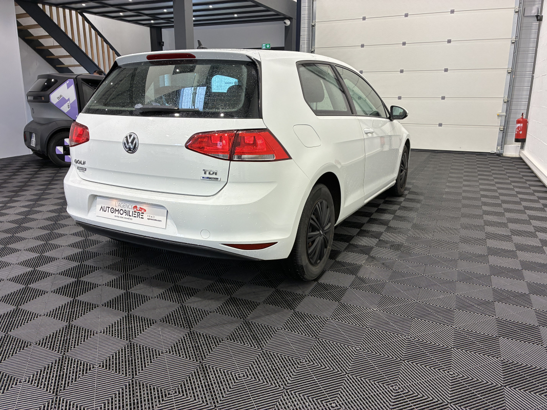 Volkswagen Golf — 7