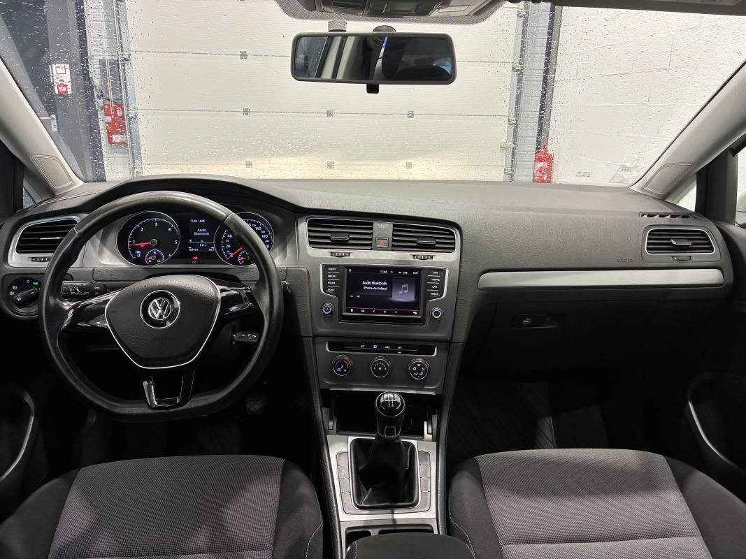 Volkswagen Golf — 19