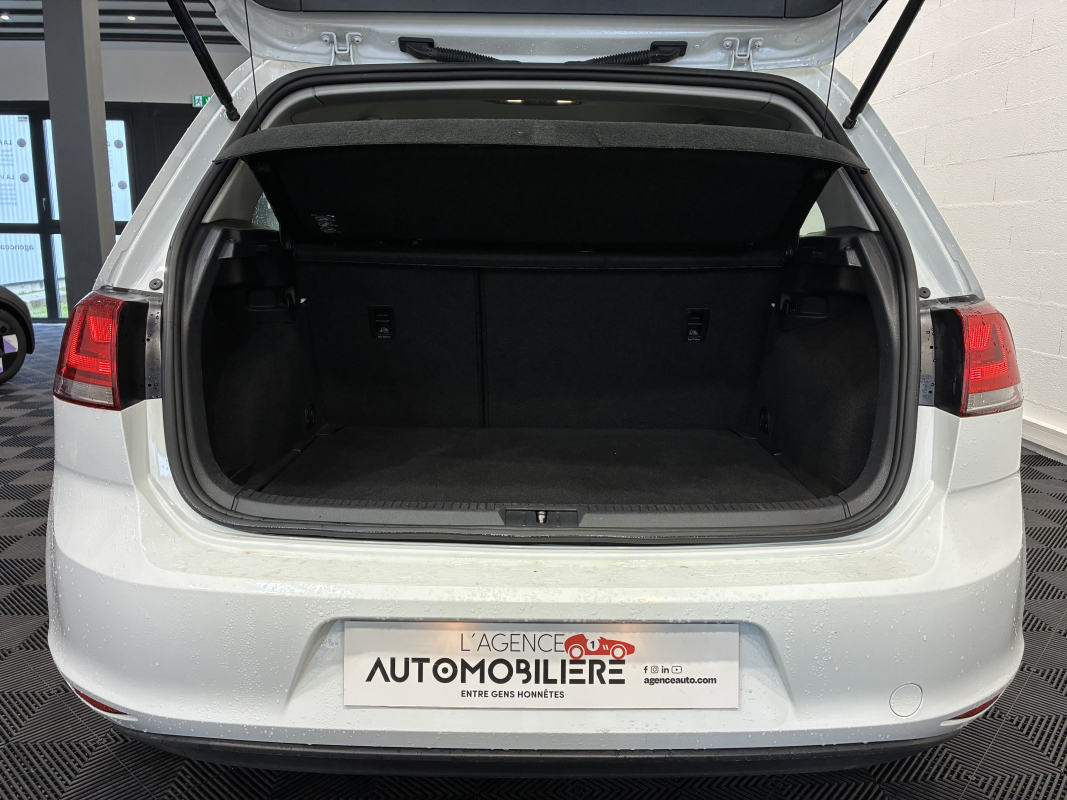 Volkswagen Golf — 28