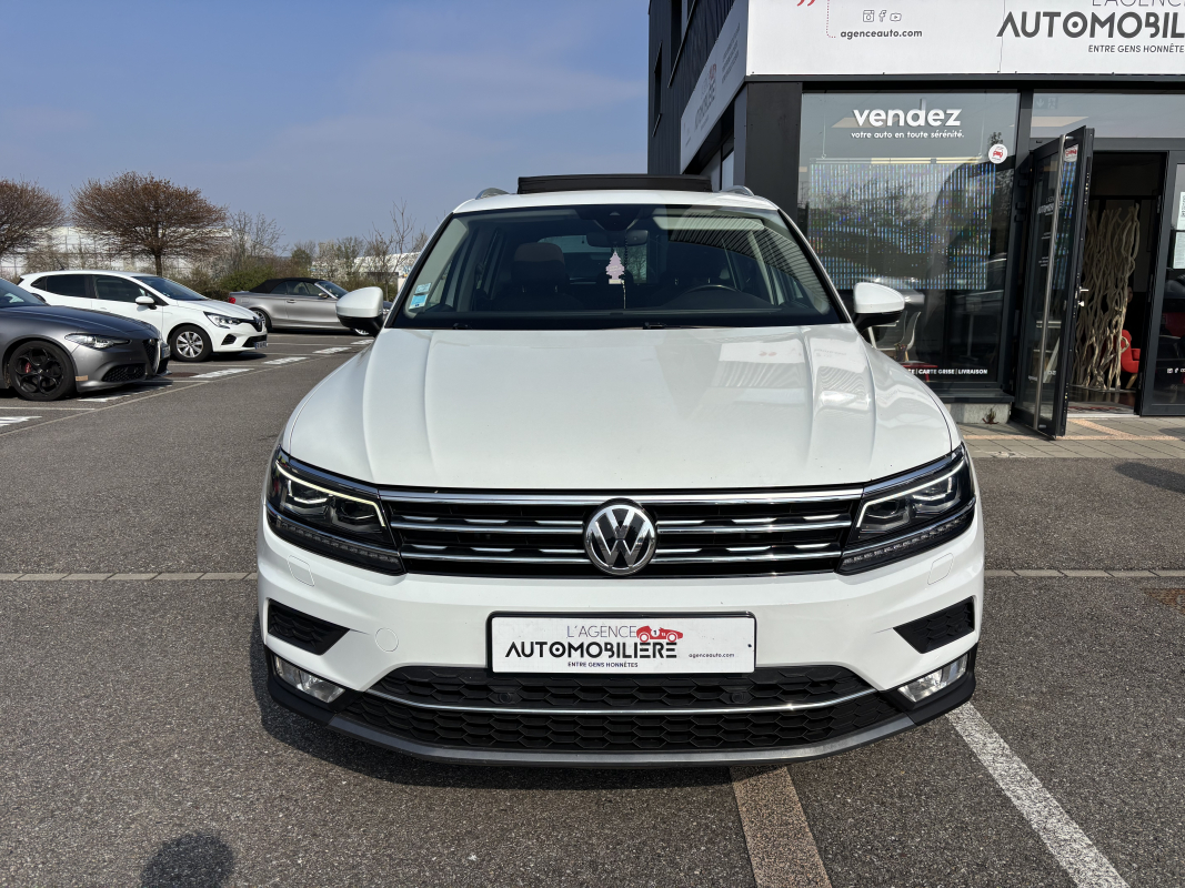 Volkswagen Tiguan — 2