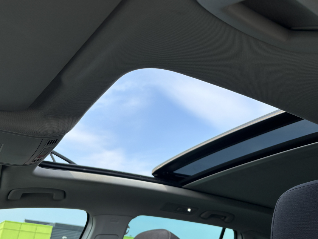 Volkswagen Tiguan — 22