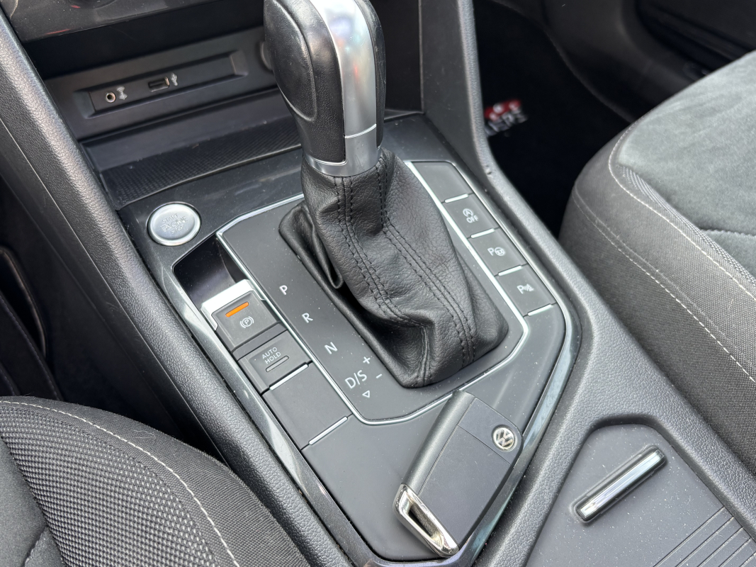 Volkswagen Tiguan — 19