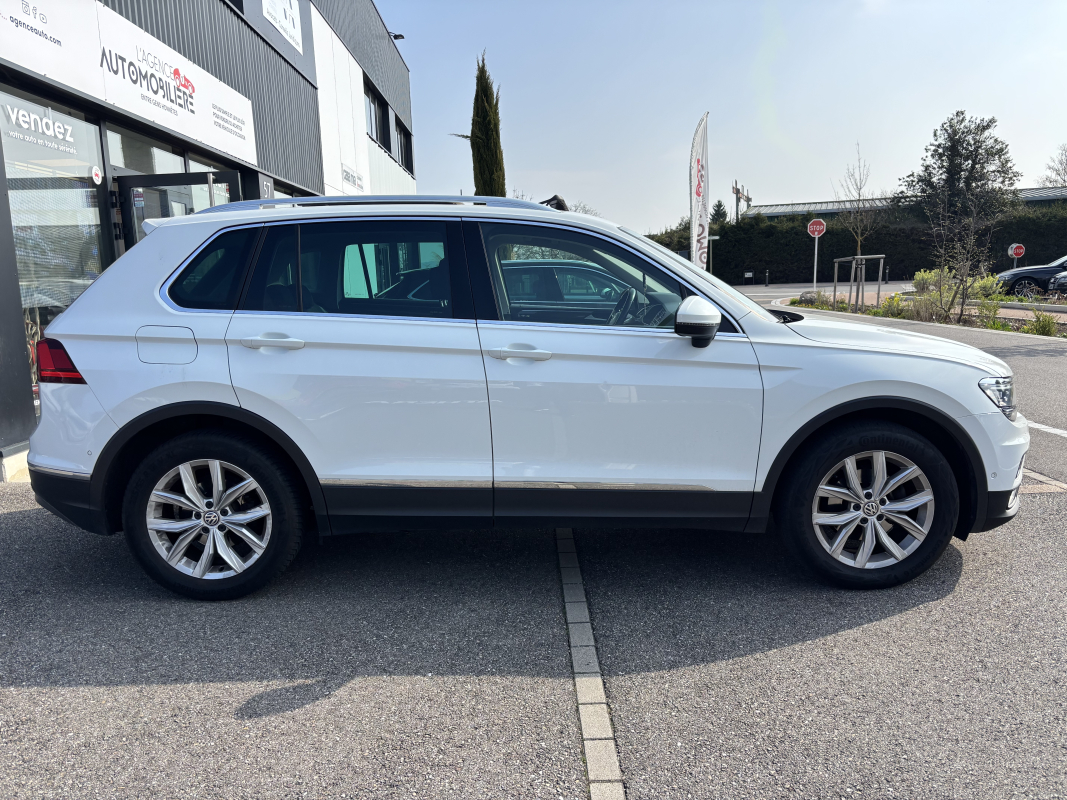 Volkswagen Tiguan — 8
