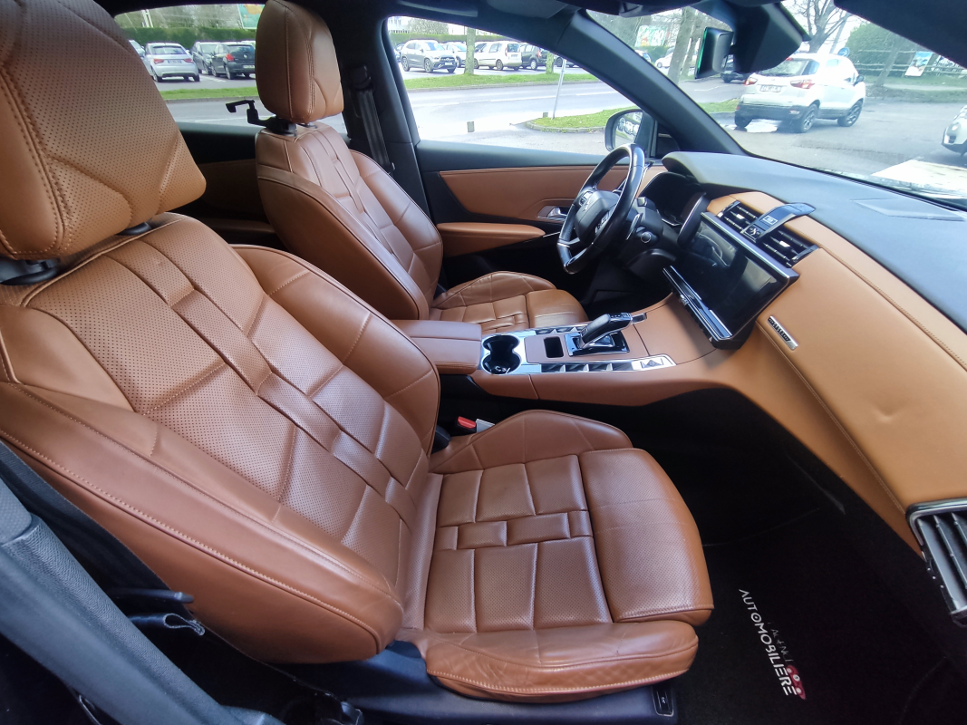 DS DS7 CROSSBACK — 13