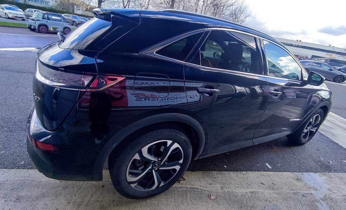 DS DS7 CROSSBACK — 23