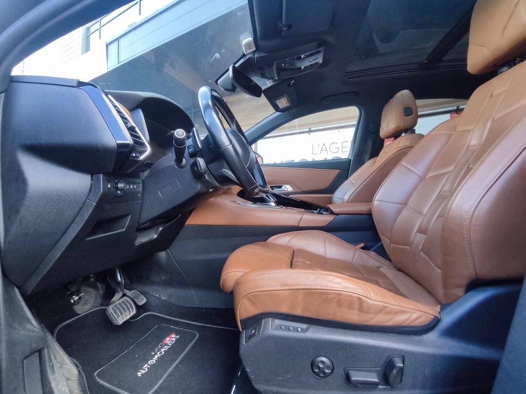 DS DS7 CROSSBACK — 25