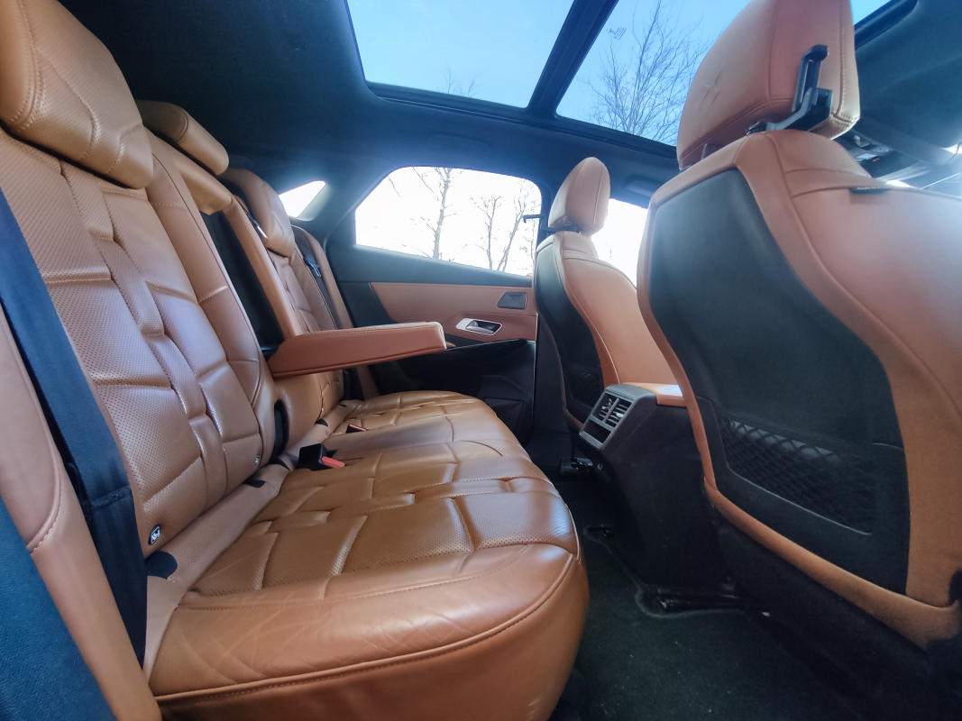 DS DS7 CROSSBACK — 27