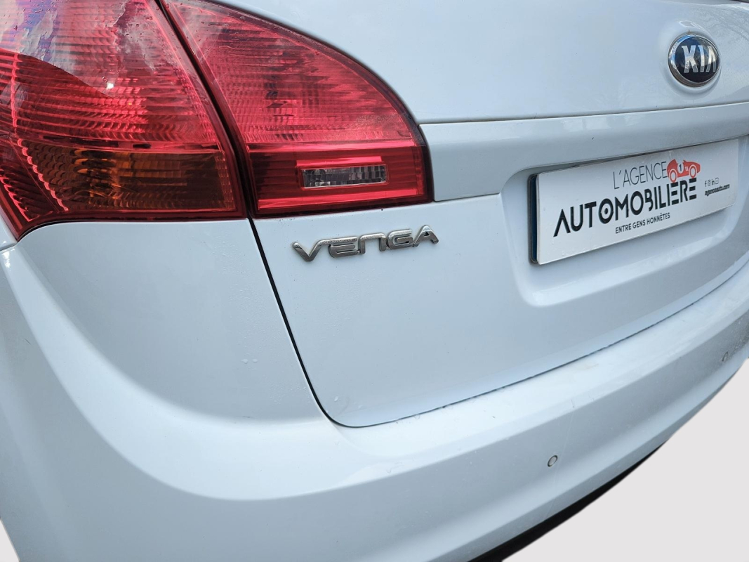 Kia Venga — 8