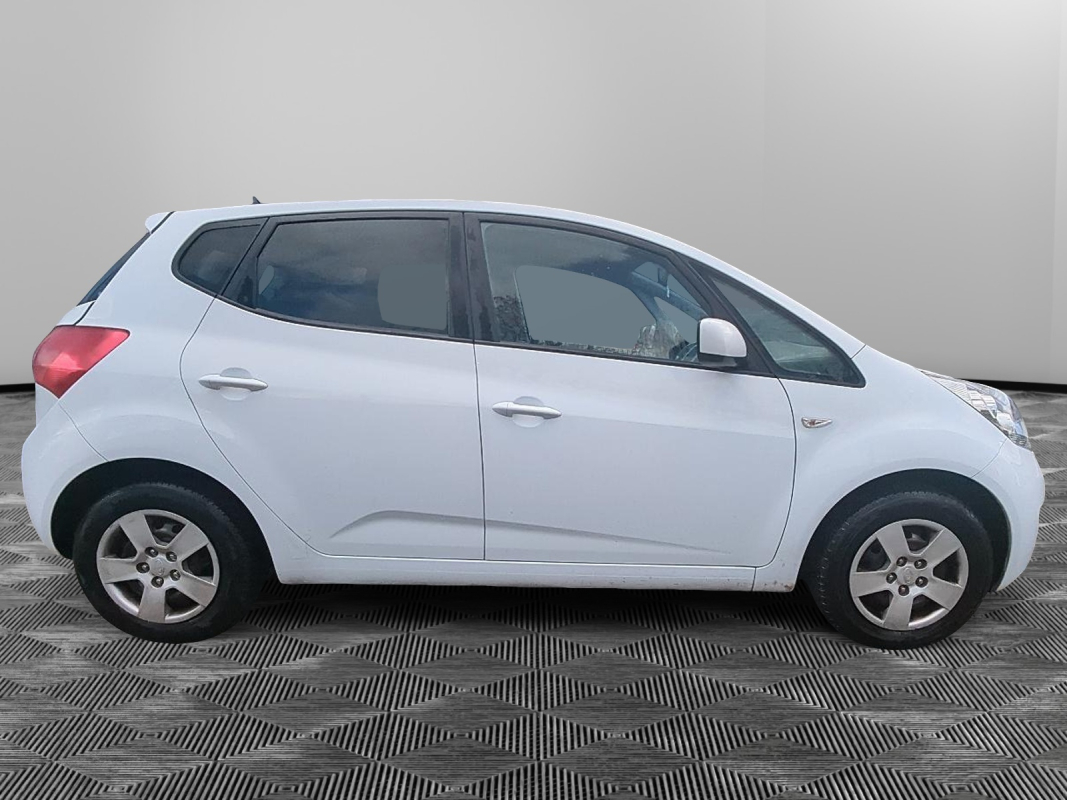 Kia Venga — 4