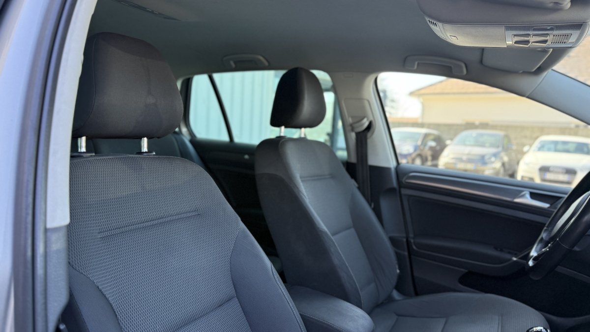 Volkswagen Golf — 14
