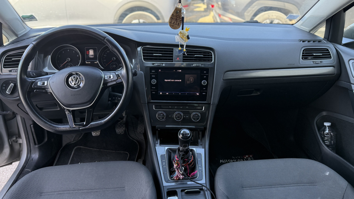 Volkswagen Golf — 10