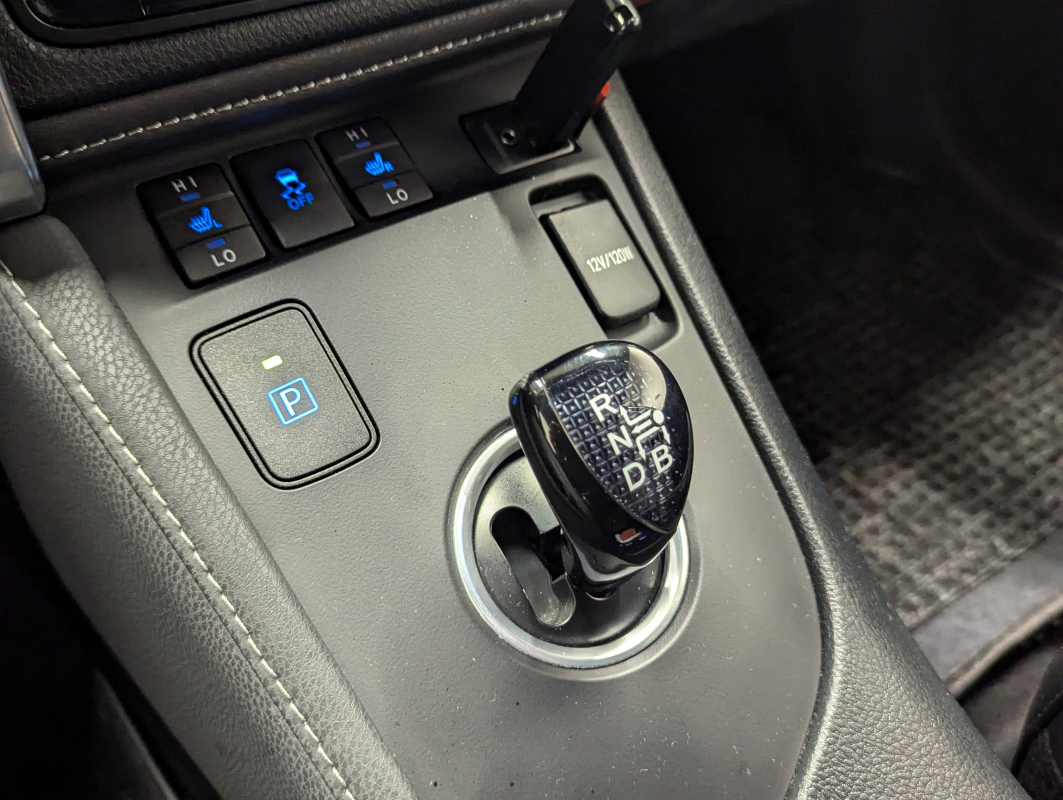 Toyota Auris — 23