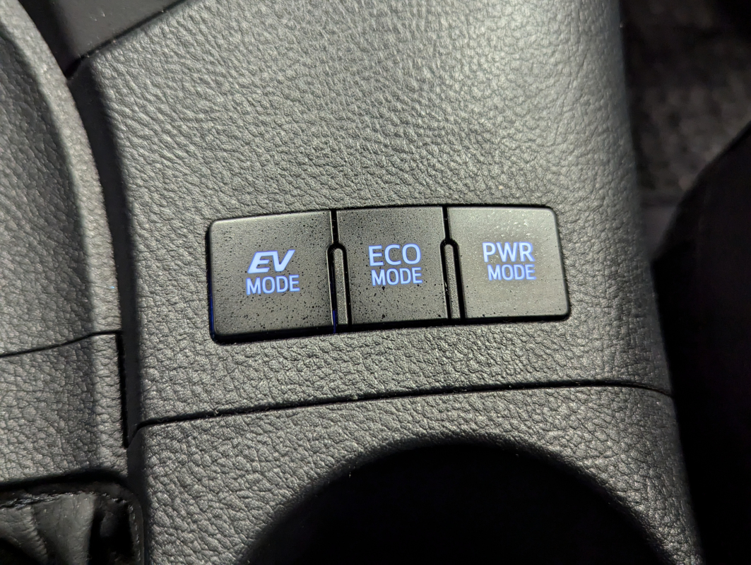 Toyota Auris — 26