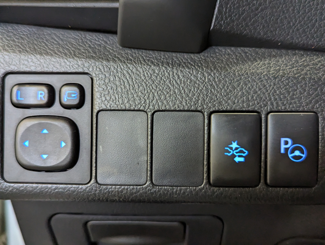 Toyota Auris — 31