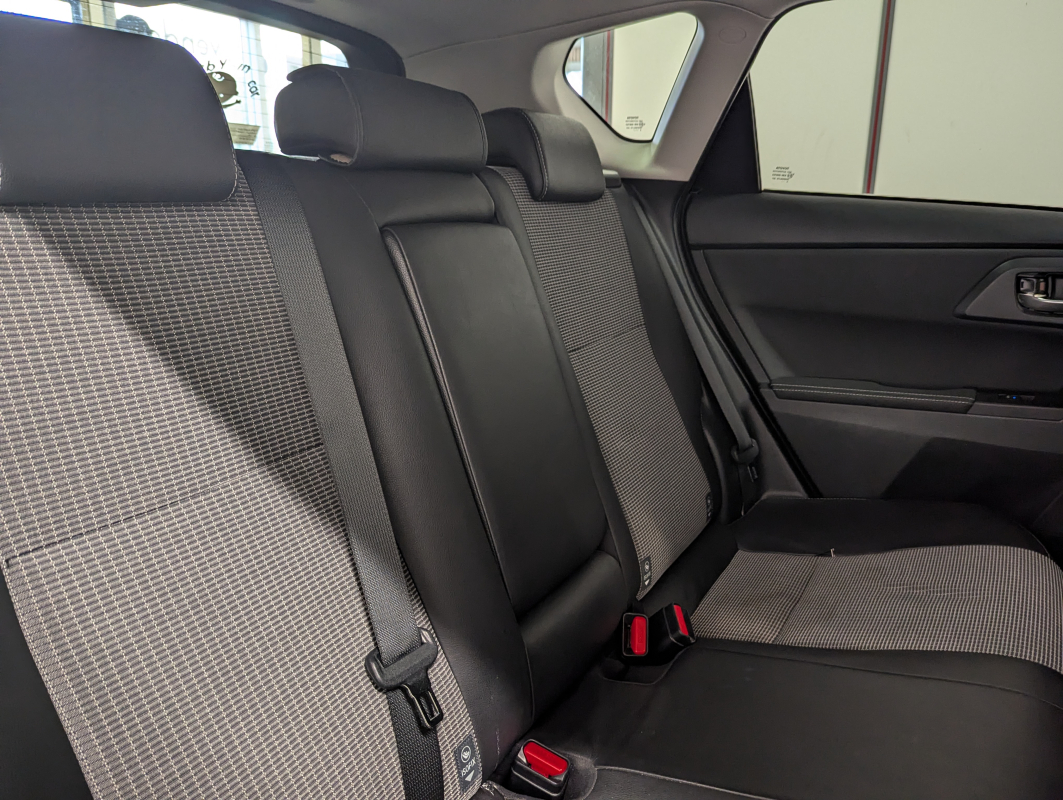 Toyota Auris — 17