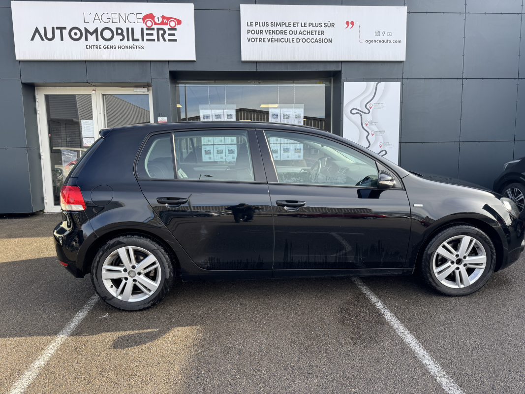 Volkswagen Golf — 5