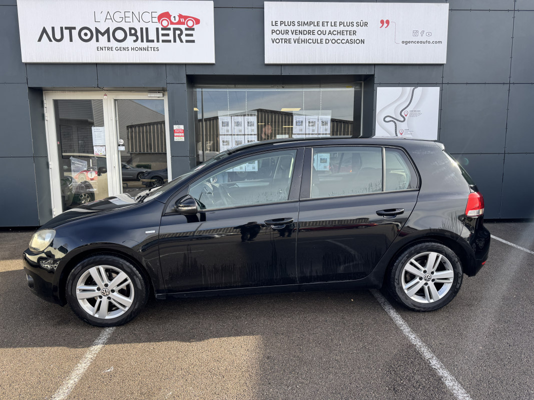 Volkswagen Golf — 3