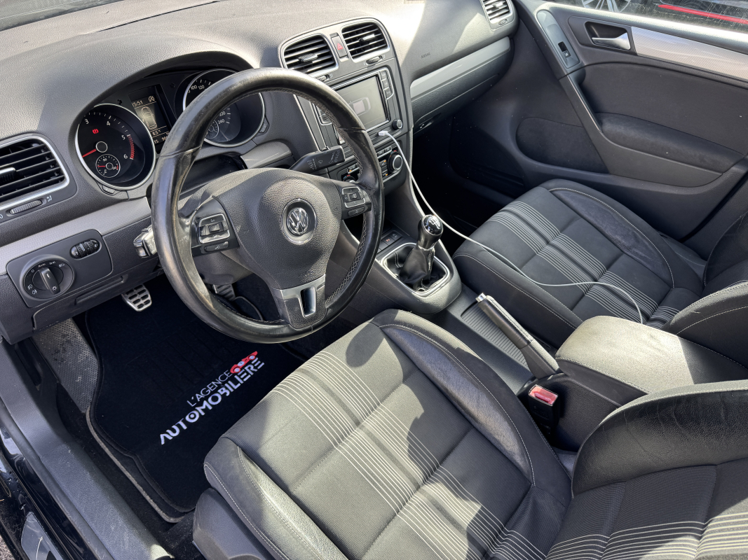 Volkswagen Golf — 6