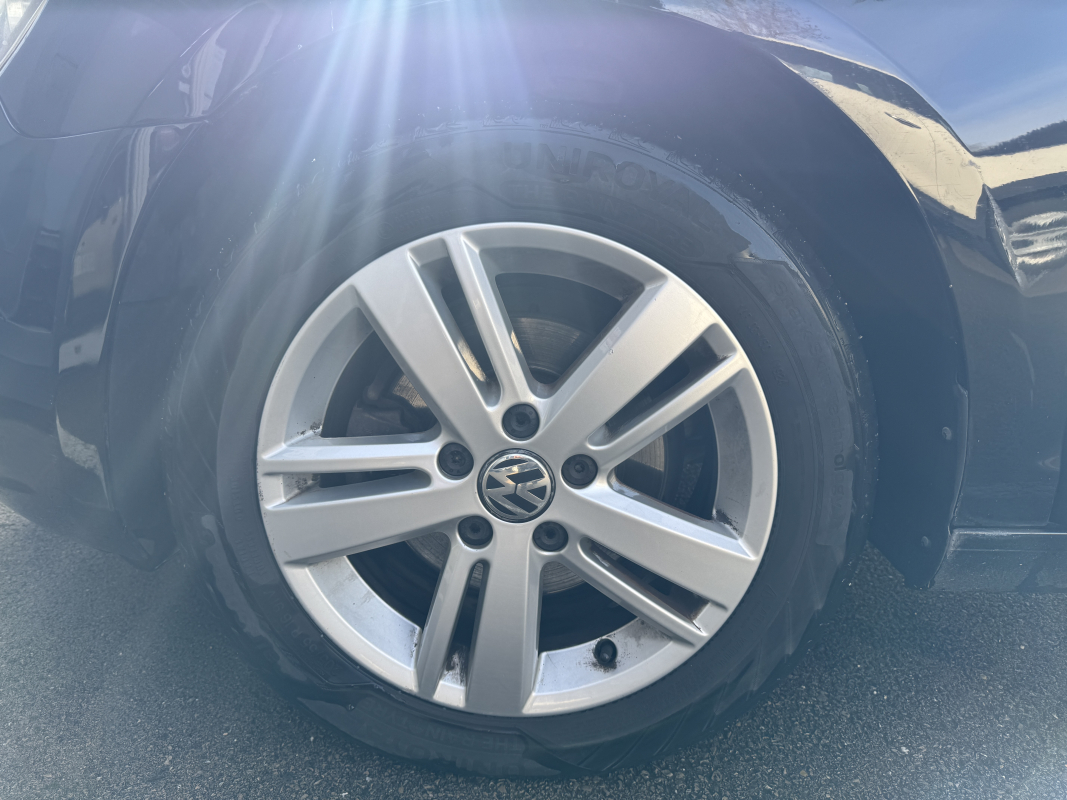 Volkswagen Golf — 29